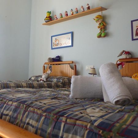 Casa Pilar Villa Guadalcanal Eksteriør billede